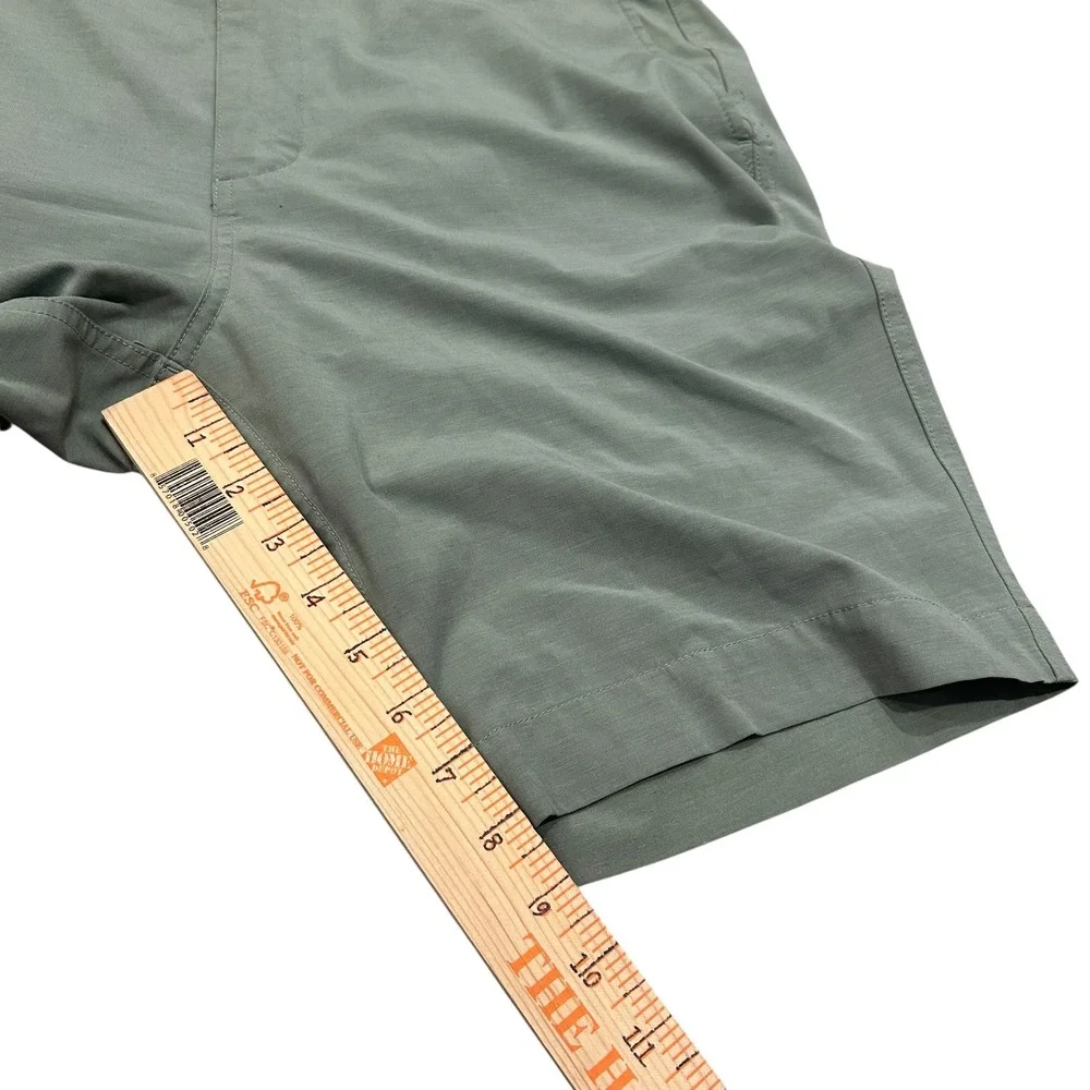 Faherty All Day Shorts Men's 33 Sage Green Casual Flat Front Lightweight